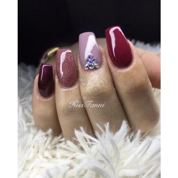 Gel Nail Polish 4ml - DN069 - Eggplant (Pearl) - Gel Polish
