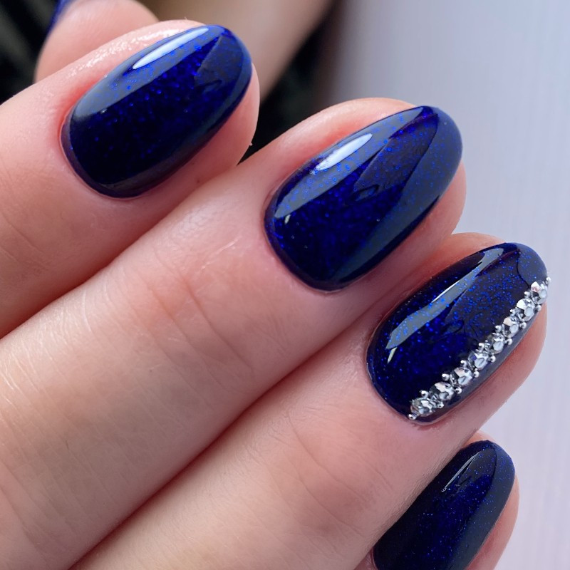 ALEEZA's HAIR 'n' NAIL WORKS - Check out this beautiful midnight blue nail  polish on Nicole! | Facebook